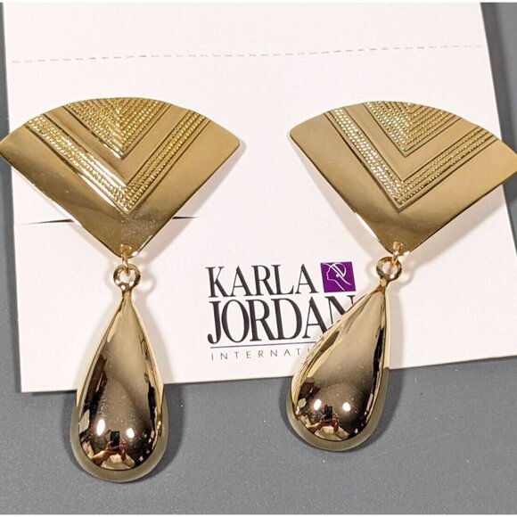 Vintage Karla Jordan Gold Tone Asian Style Fan Charm Bold Clip Earrings Unique - Picture 1 of 5